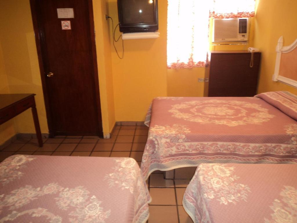 לוס מוצ'יס Hotel Del Valle מראה חיצוני תמונה